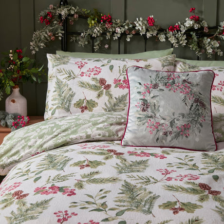 Winter Sprigs Flannelette Brushed Cotton Duvet Cover Set - Winter Sprigs Duvet Cover Set In Green 2