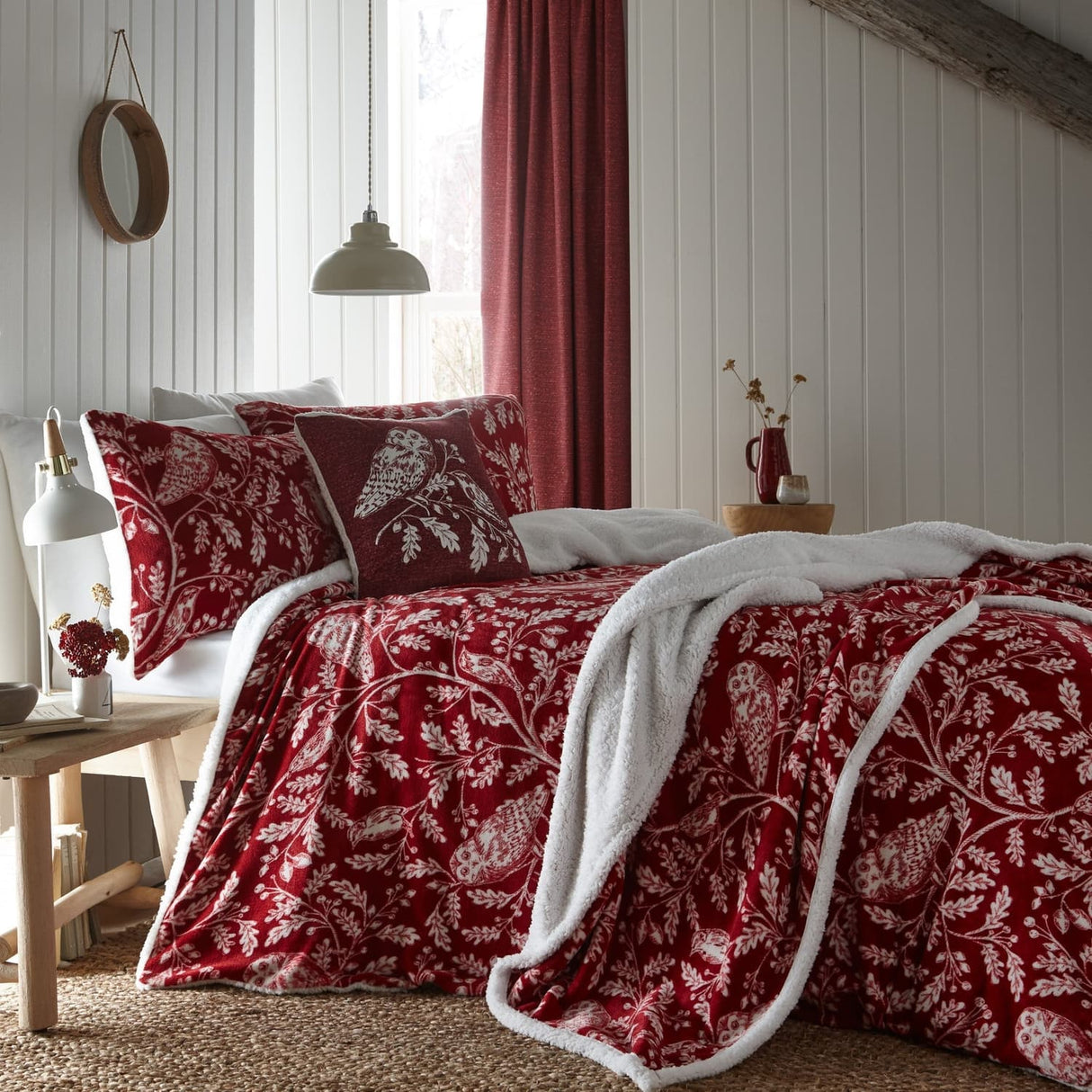 Woodland Owls Cosy Microfibre Duvet Cover Set - Red