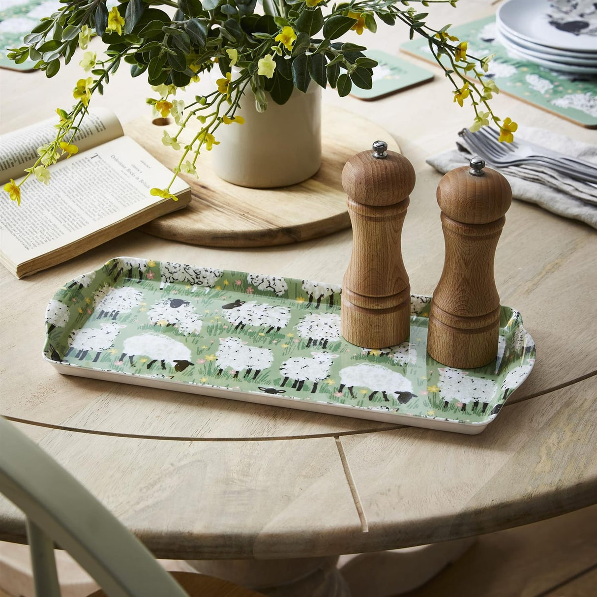 Ulster Weavers Woolly Sheep Cosy Small Tray - Woolly Sheep Small Serving Tray In Green 2