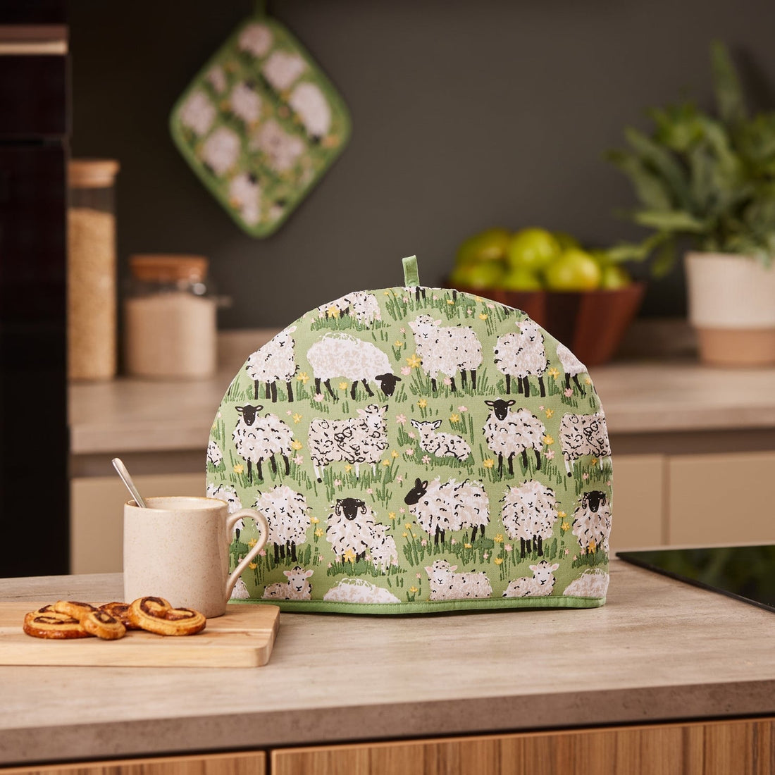 Ulster Weavers Woolly Sheep Cosy Muff Tea Cosy