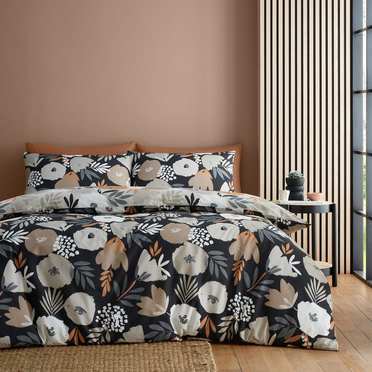 Yasmin Floral Polycotton Duvet Cover Set - Black - Yasmin Duvet Cover Set In Black 5