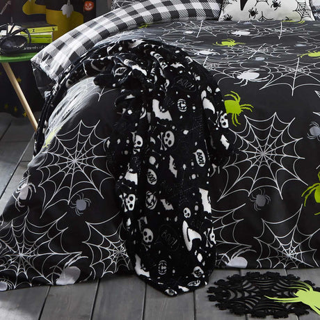 Boo! Fleece Throw 120cm x 150cm by Bedlam