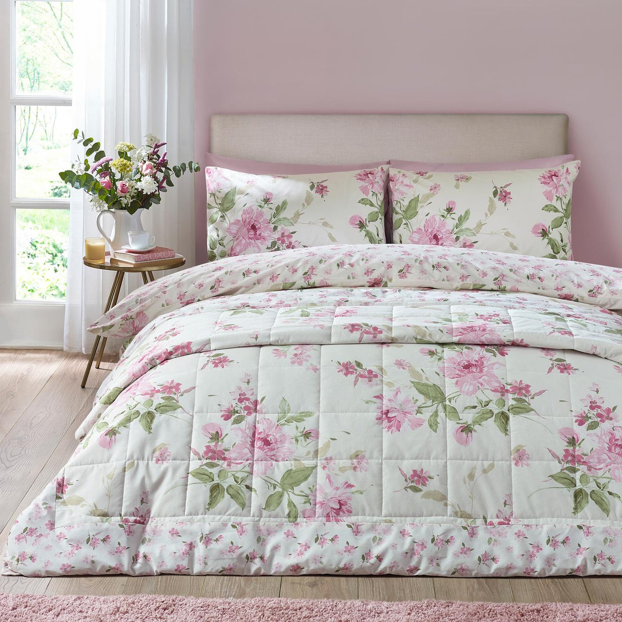 Catherine Lansfield Avebury Floral Reversible Quilted 220x230cm Bedspread Cream