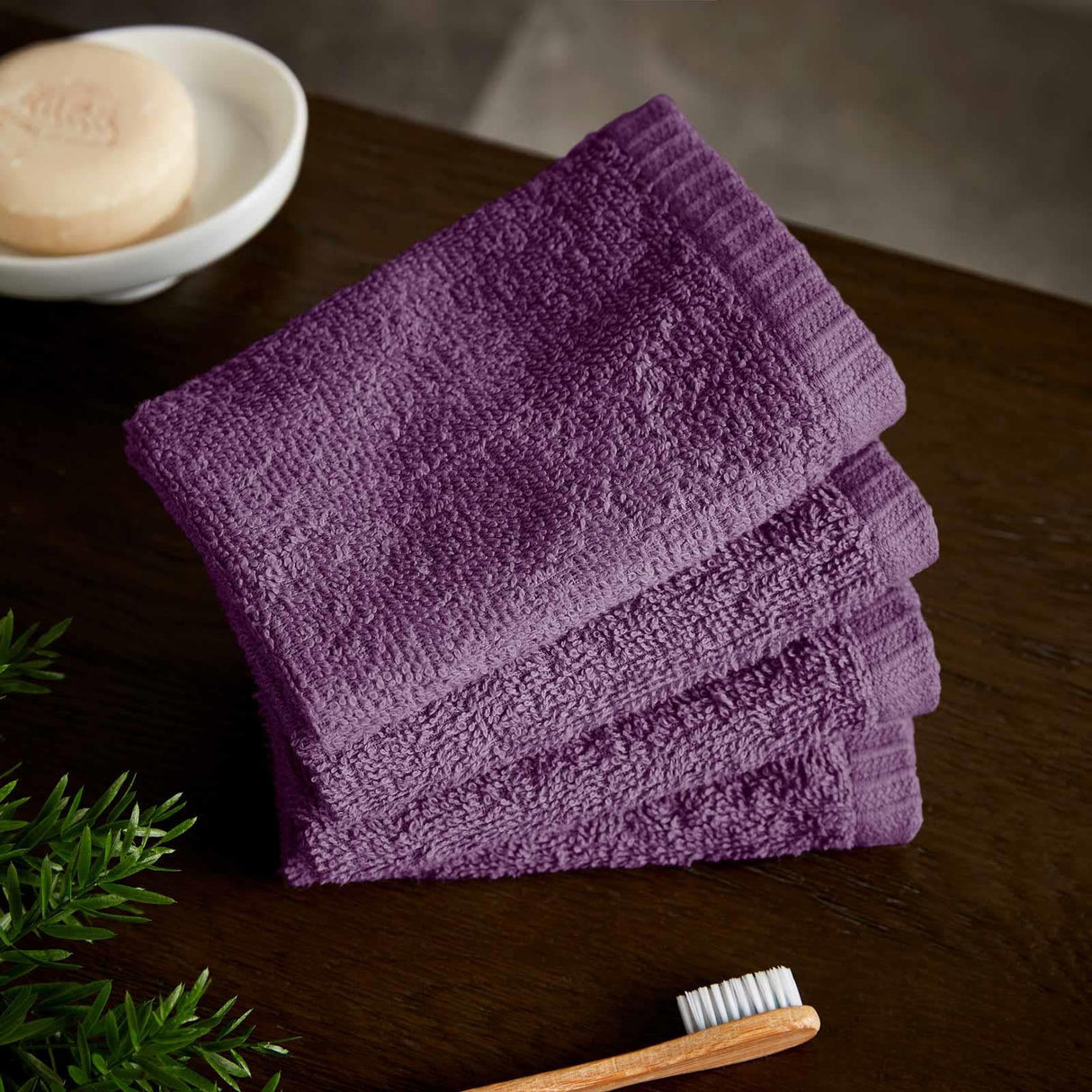 Catherine Lansfield Quick Dry Cotton Face Cloths 4 Pack 30x30cm - Plum