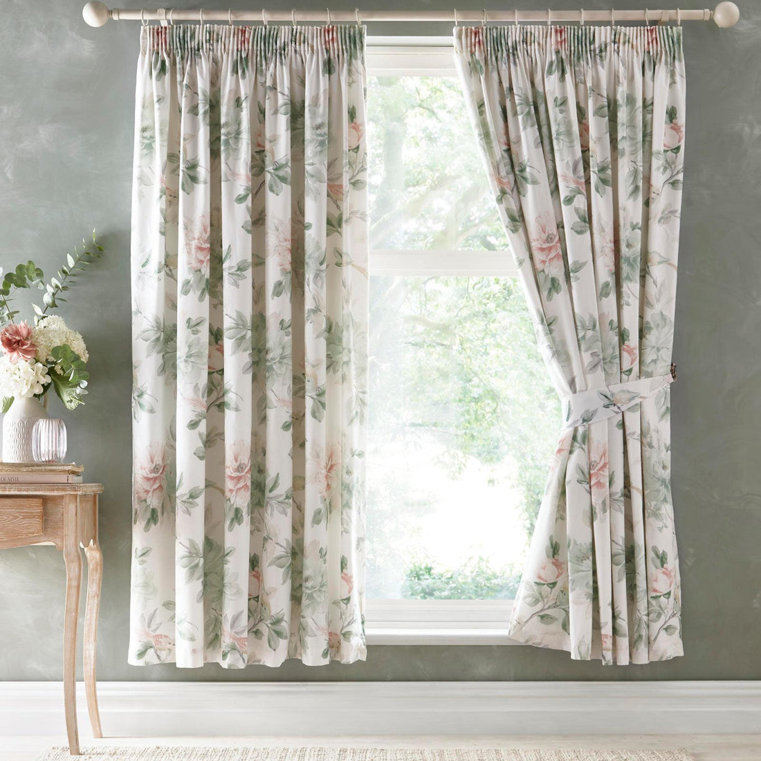 Campion Floral 100% Cotton Pencil Pleat Curtains
