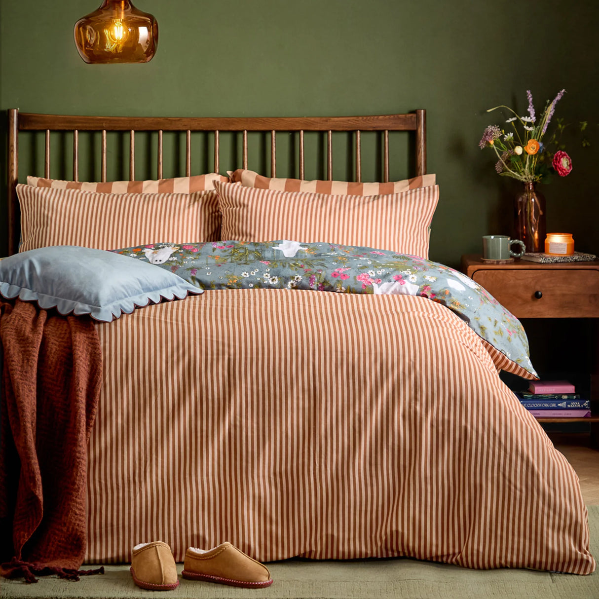 Bootanical Forest Reversible Halloween Duvet Cover Set image 2