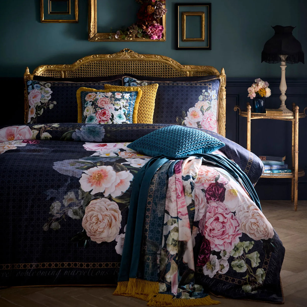 Bouquet List Blue Throw Blanket 130 x 180cm - product image 4