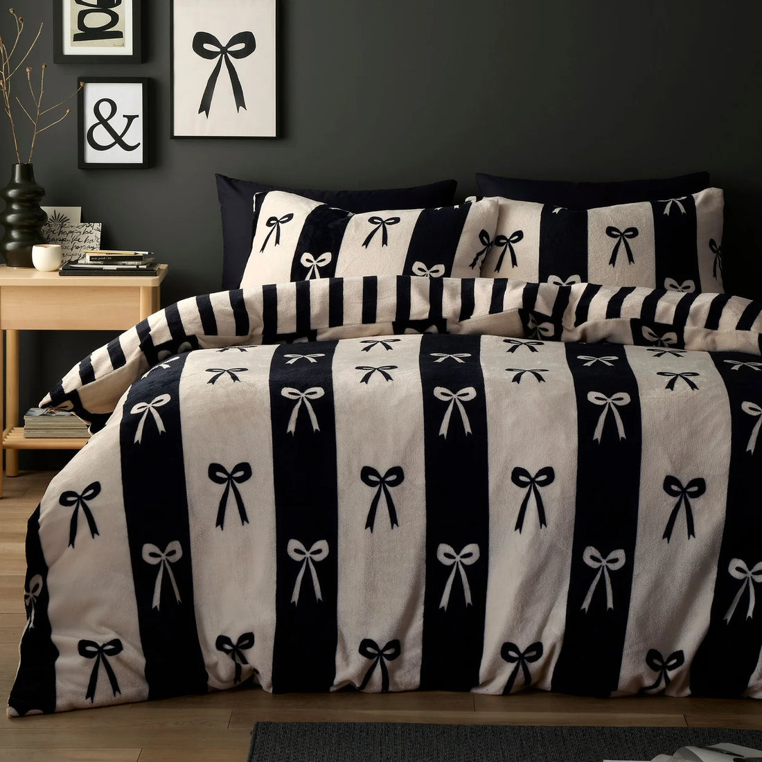 Bows Monochrome Easy Care Duvet Cover Set