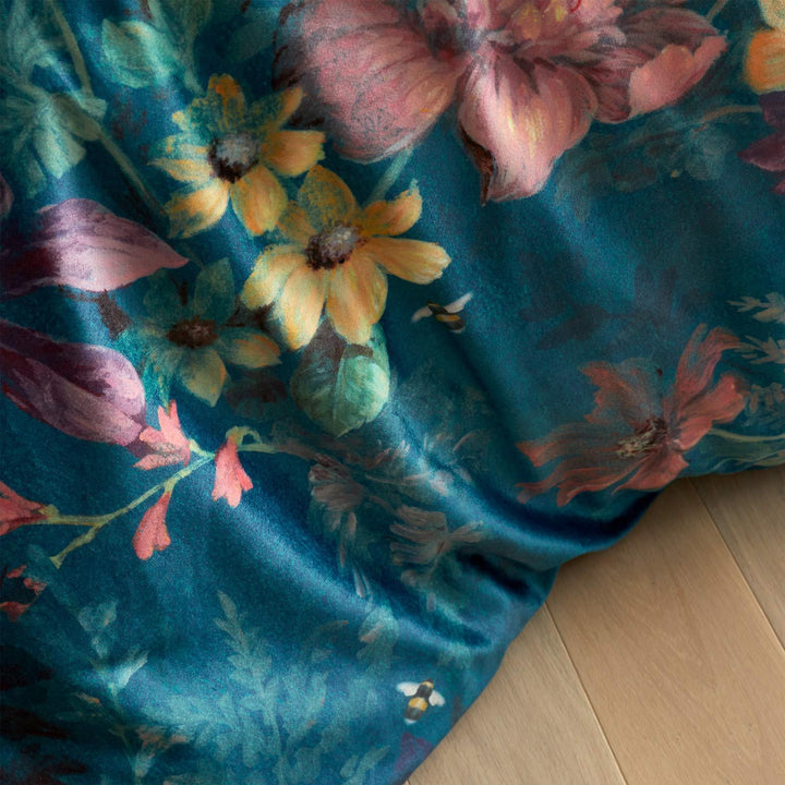 Bridgerton Romantic Floral Velvet Duvet Cover Set - Ideal