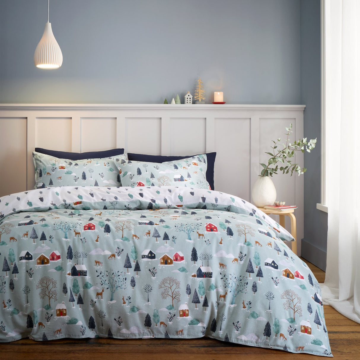 Bianca Brushed Cotton Winter Scene Reversible King Duvet Cover Set with Pillowcases Blue