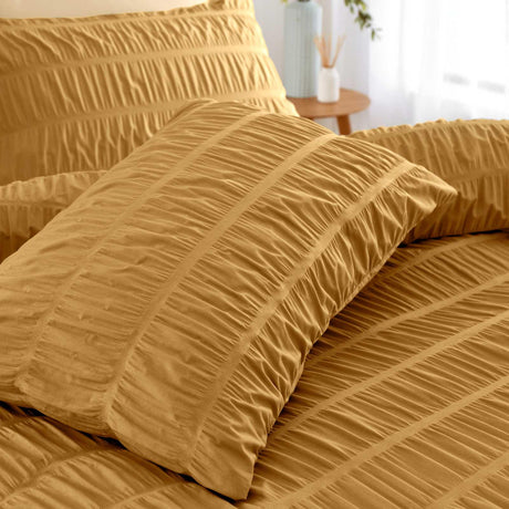Seersucker Duvet Cover Set by Catherine Lansfield