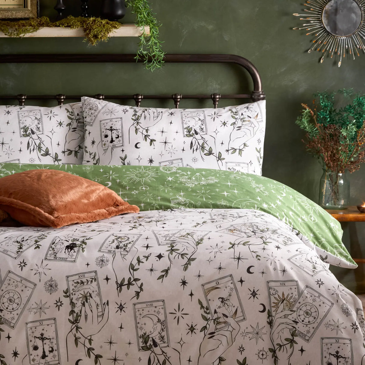 Celestial Stories Printed Reversible Duvet Cover Set Green - image 4