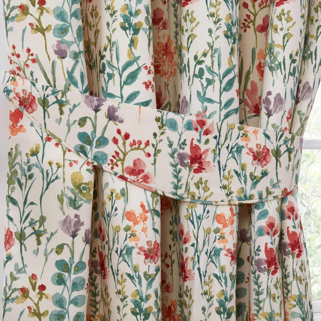Amaryllis Floral Tie Backs