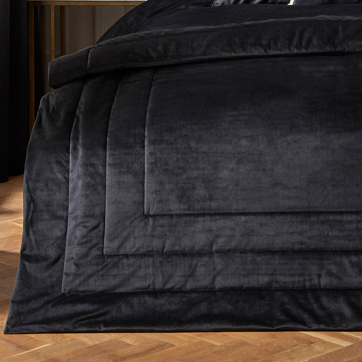 Chic Velvet Bedspread Black - Ideal