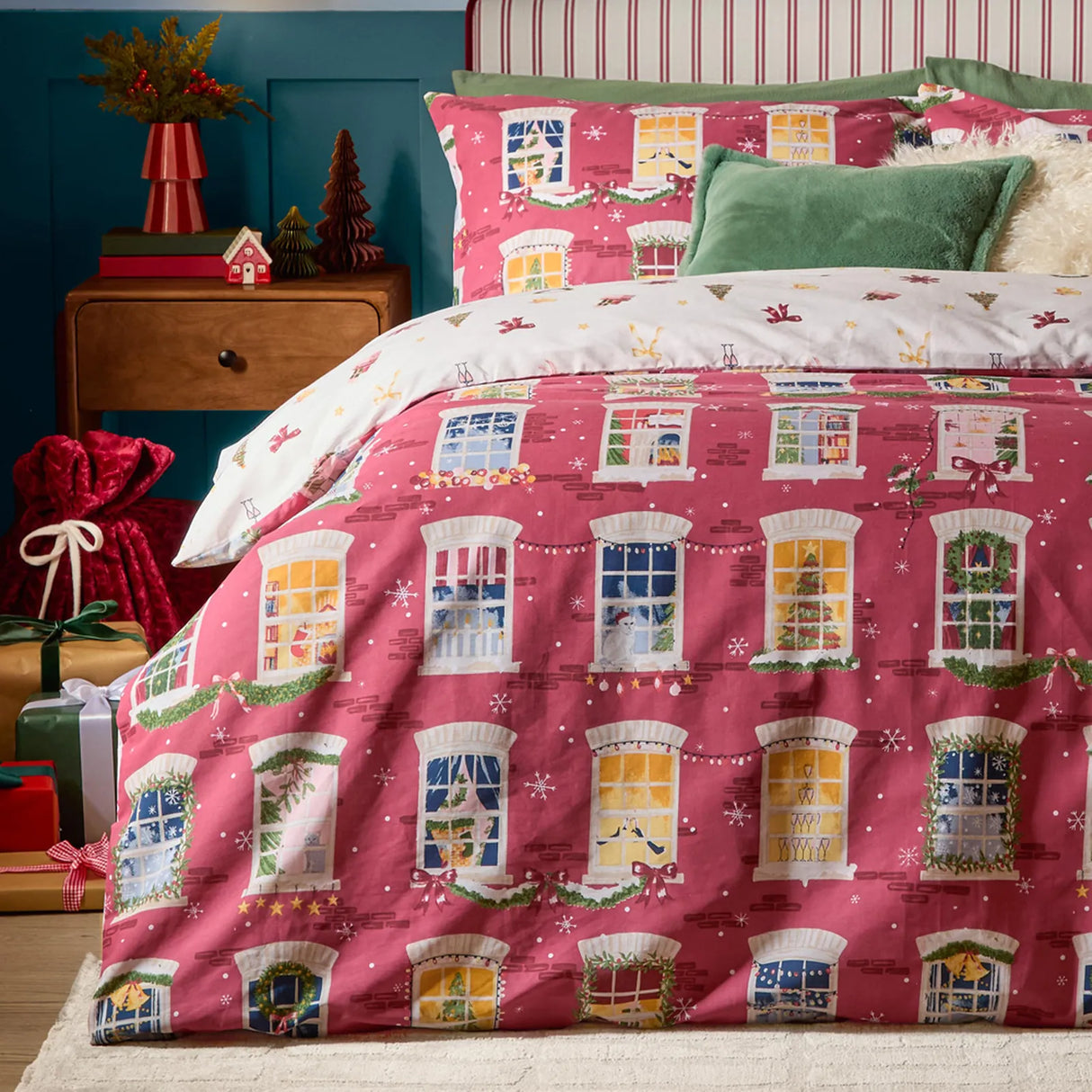 Christmas Eve Reversible Duvet Cover Set image 4