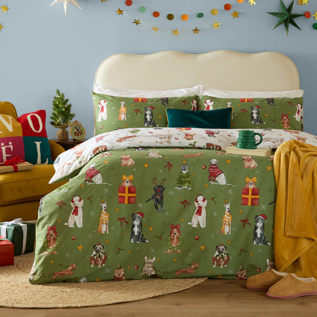 Christmas Pawty Reversible Polycotton Duvet Cover Set