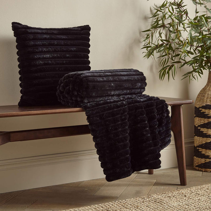 Cosy Ribbed Faux Fur Throw Black - Ideal