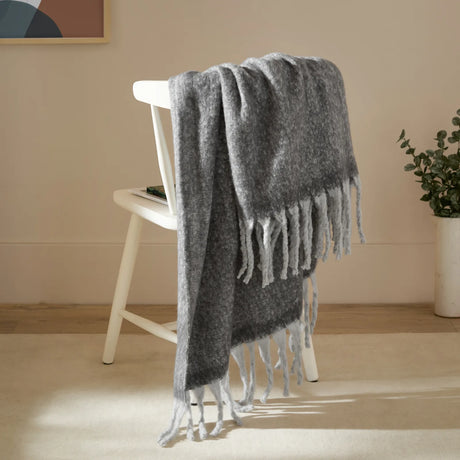 Cozy Woven Tasselled Throw Charcoal 140 x 180cm - image 1