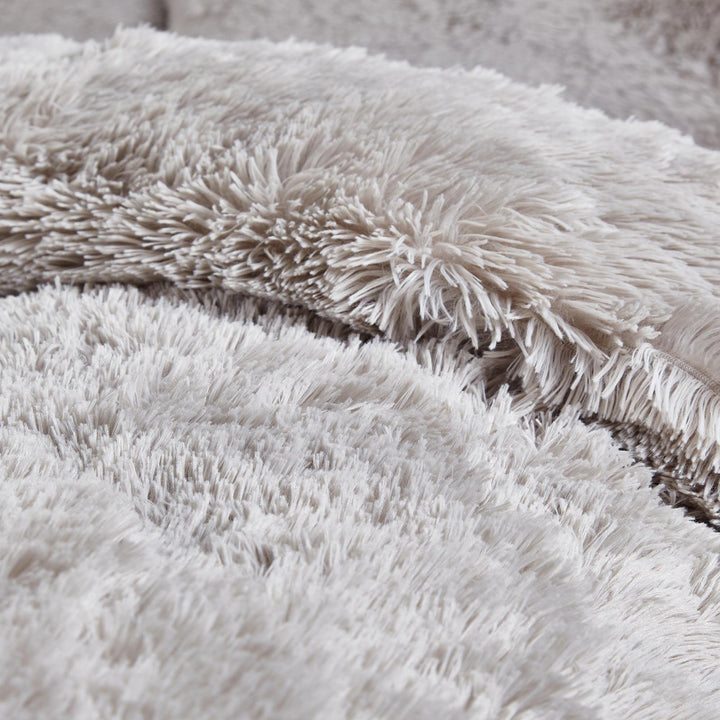 Cuddly Faux Fur Silver Duvet Cover Set - Ideal
