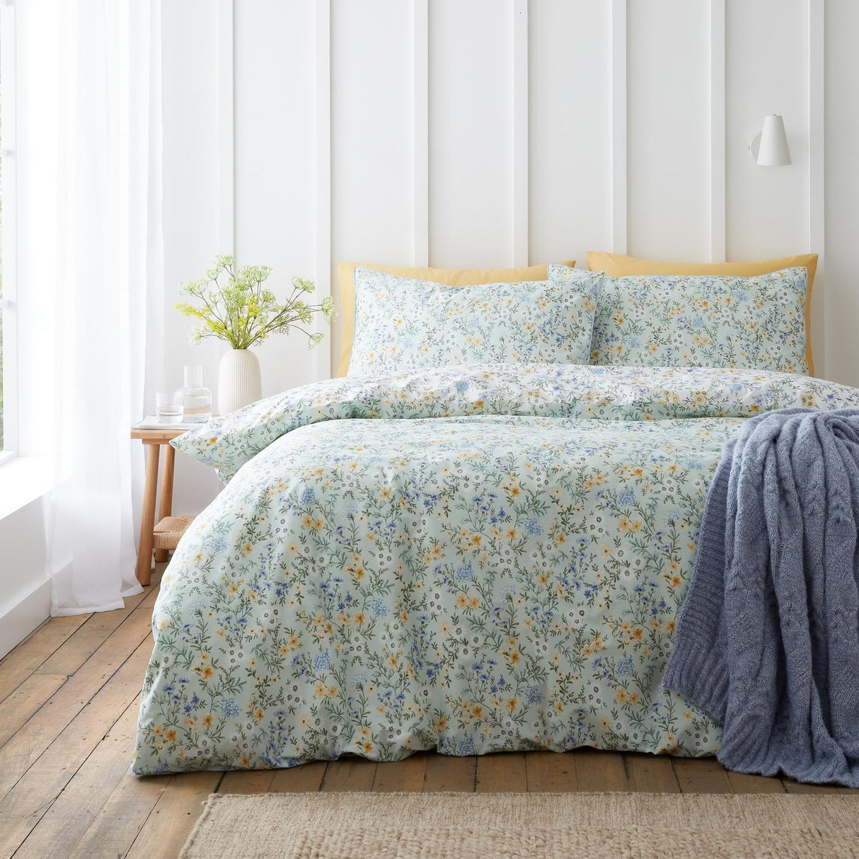 Bianca Ditsy Floral 200 Thread Count Cotton Reversible Duvet Cover Set with Pillowcase Green
