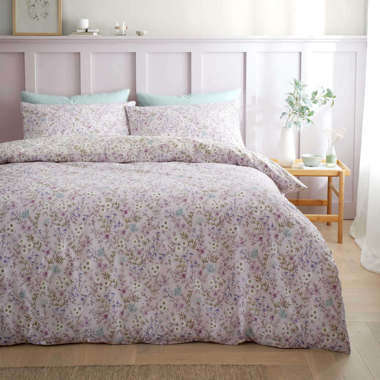 Bianca Ditsy Floral 200 Thread Count Cotton Reversible Duvet Cover Set with Pillowcase Lilac