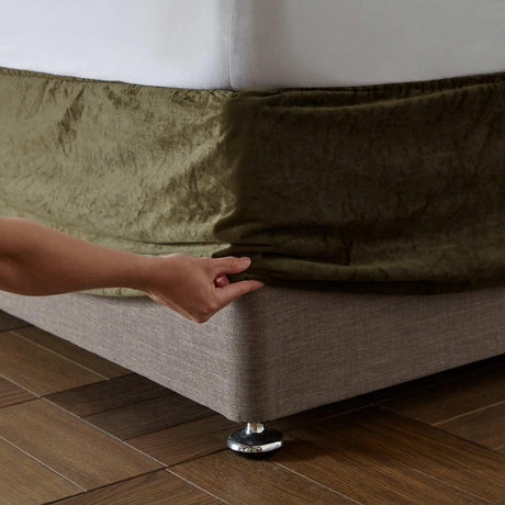 Kingsley Matt Velvet Base Wrap by Catherine Lansfield