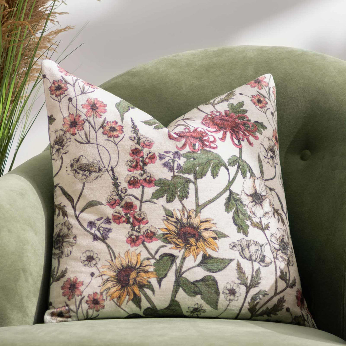 Wallflower Cushion Cover 20" x 20" (50cm x 50cm)