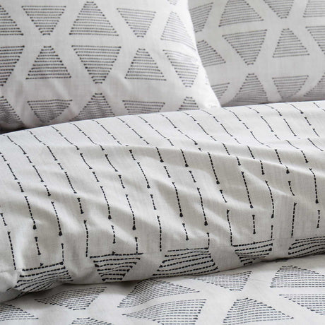 Tufted Print Duvet Cover Set