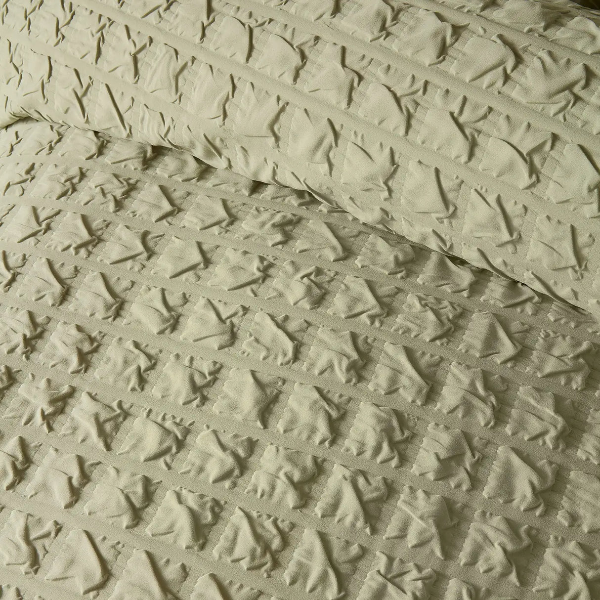 Embossed Grid Green Easy Care Duvet Cover Set - product image 3