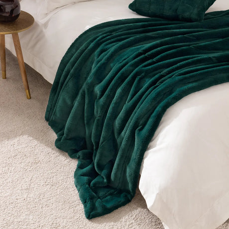Empress Faux Fur Reversible Emerald Velvet Throw Blanket 130cm x 180cm / 140cm x 200cm - additional product view 1