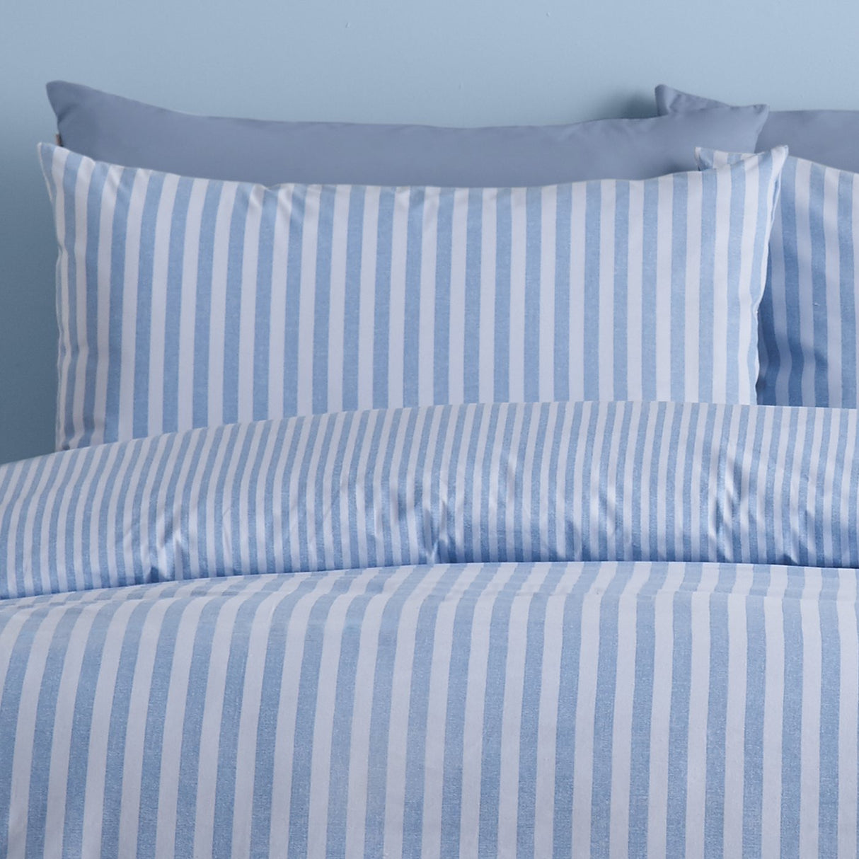 Catherine Lansfield Epping Textured Stripe Reversible Duvet Cover Set with Pillowcase Blue