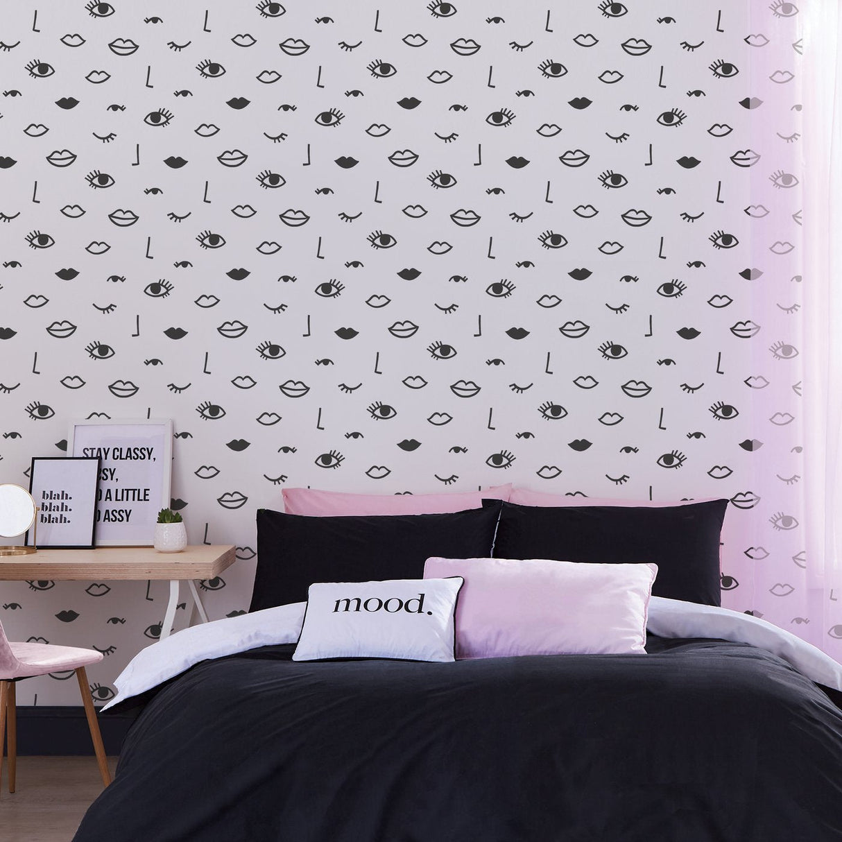 Sassy B Eye Woke Up Like This Wallpaper Black/ White