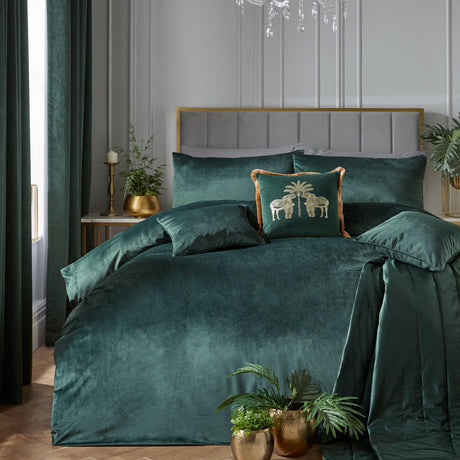 Laurence Llewelyn-Bowen Montrose Luxury Velvet Duvet Cover Set - Bottle Green