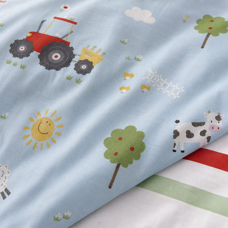Macro close-up of the duvet cover fabric on the FarmFriends Kids Animals Duvet Cover Set