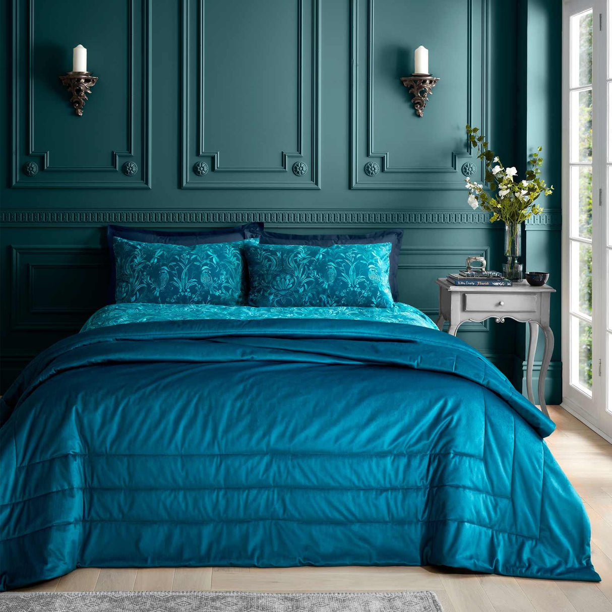 Bridgerton Regal Velvet Bedspread by Catherine Lansfield