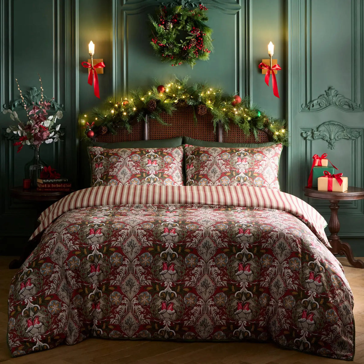 Festive Robin Red 100% Cotton Duvet Cover Set - main product image