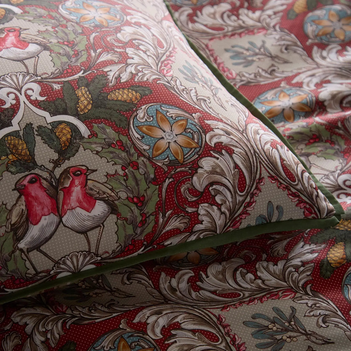 Festive Robin Red 100% Cotton Duvet Cover Set - product image 3
