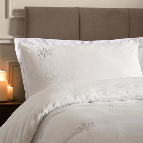 Frosted Snowflake Embroidered Fleece Duvet Cover Set image 2