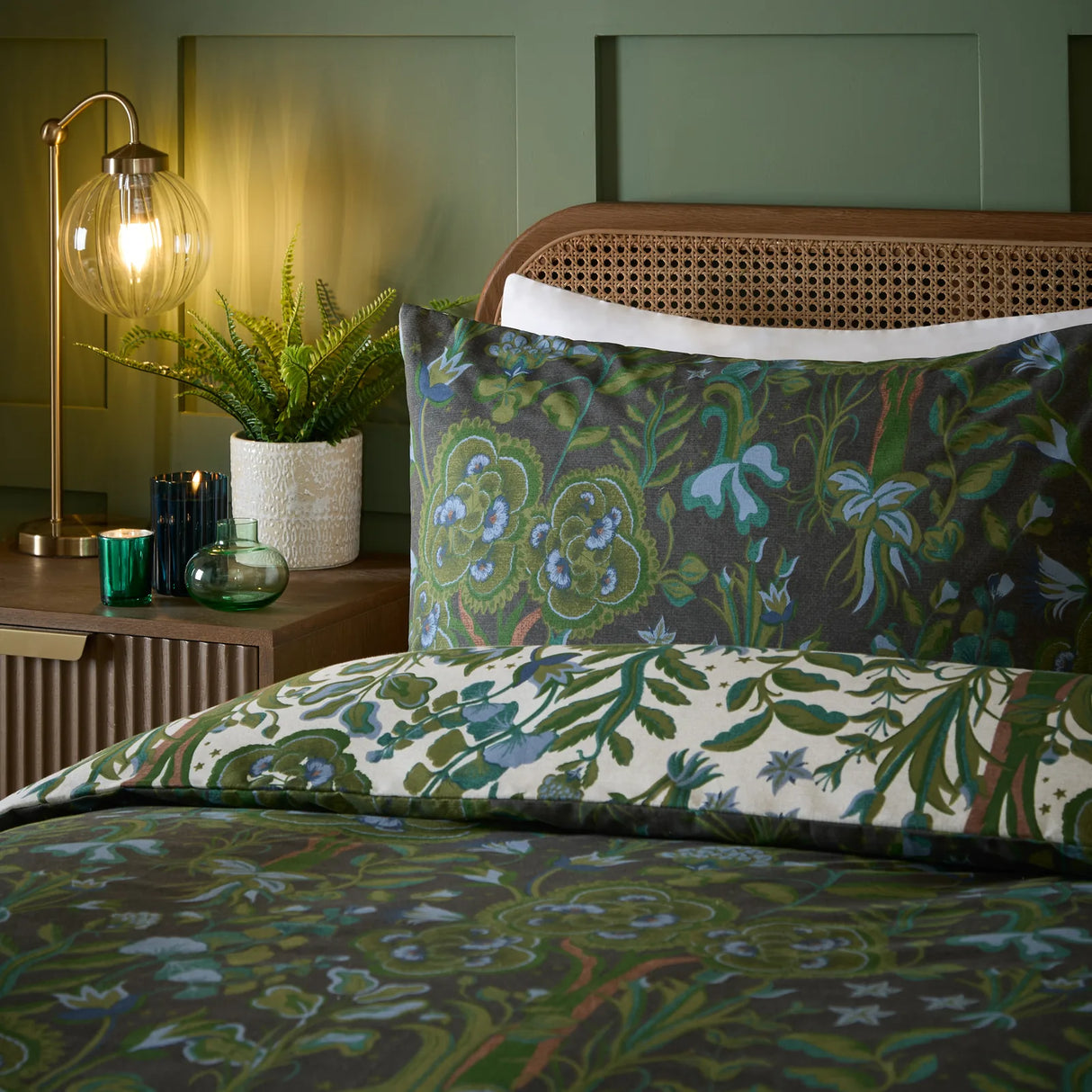 Garden of Wonder Reversible Duvet Cover Set Evergreen - image 4