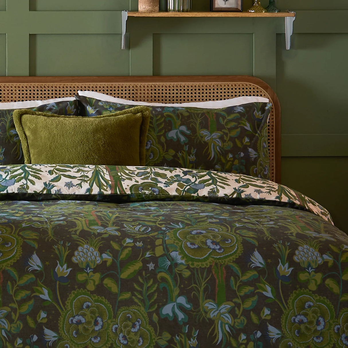 Garden of Wonder Reversible Duvet Cover Set Evergreen - image 5