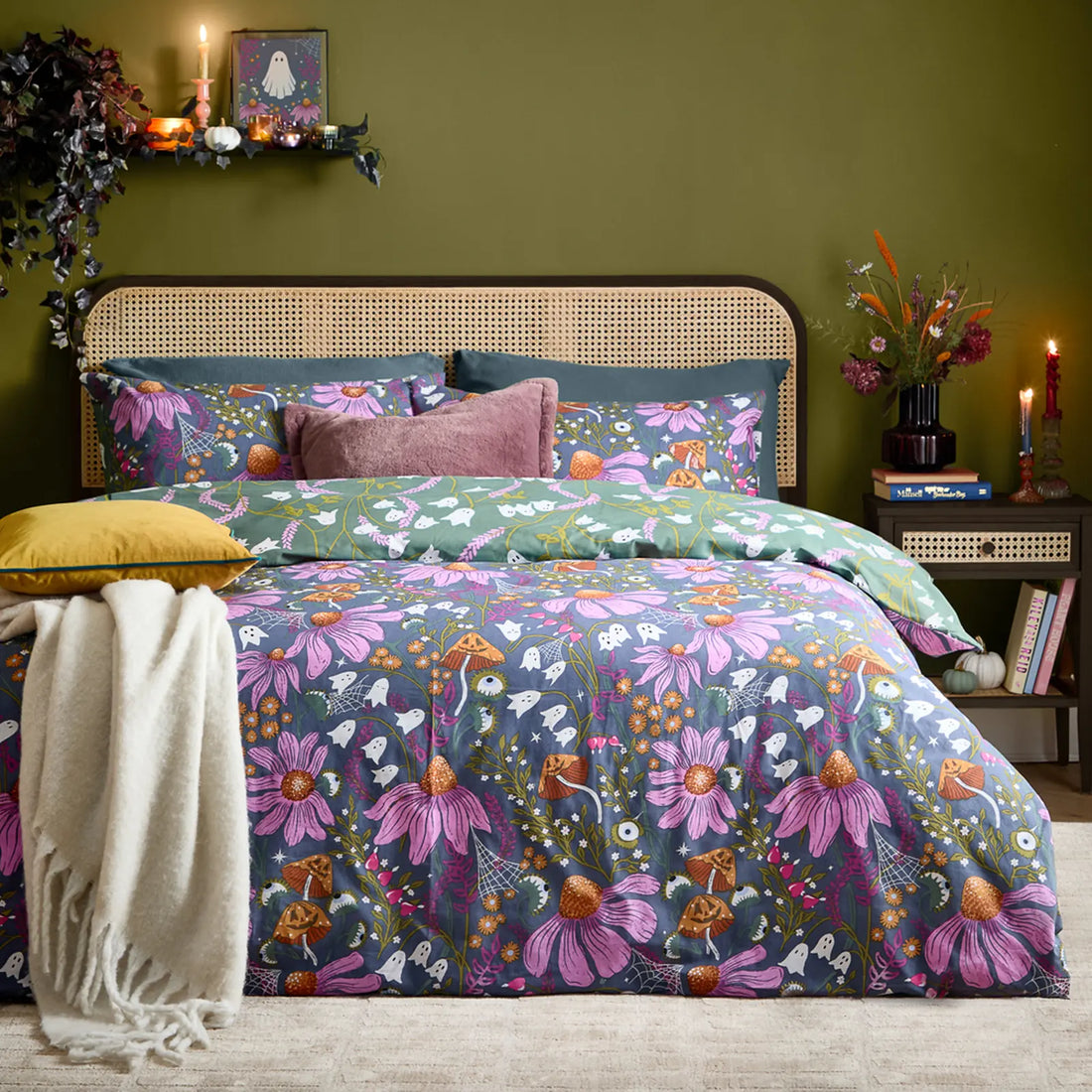 Ghoul Gardens Halloween Reversible Duvet Cover Set