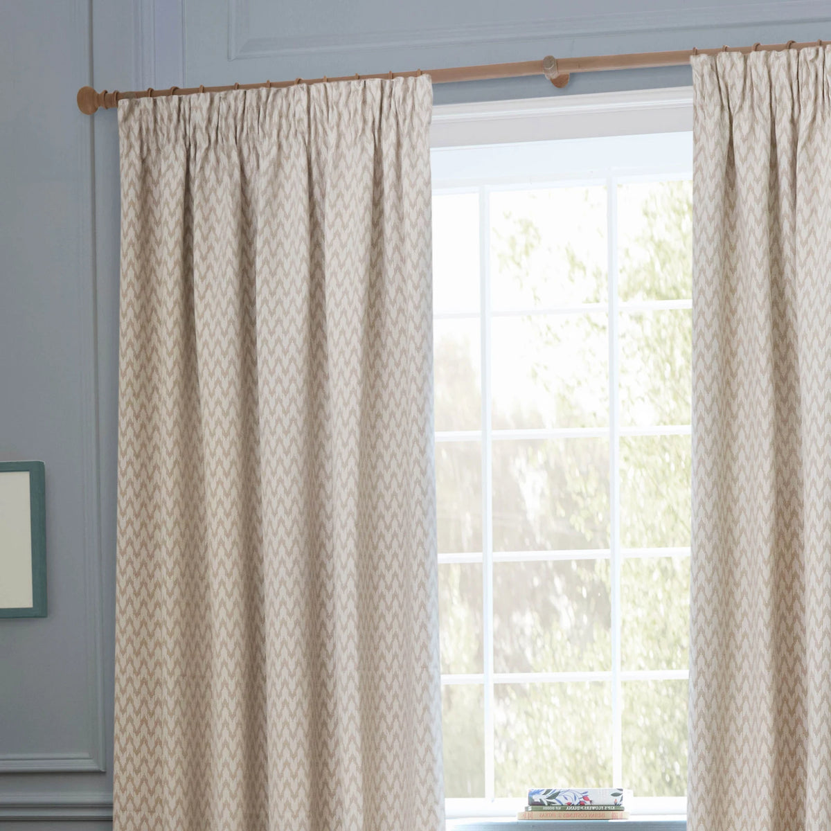 Hutton Linen Thermal Dimout Pencil Pleat Curtains - additional product view 2