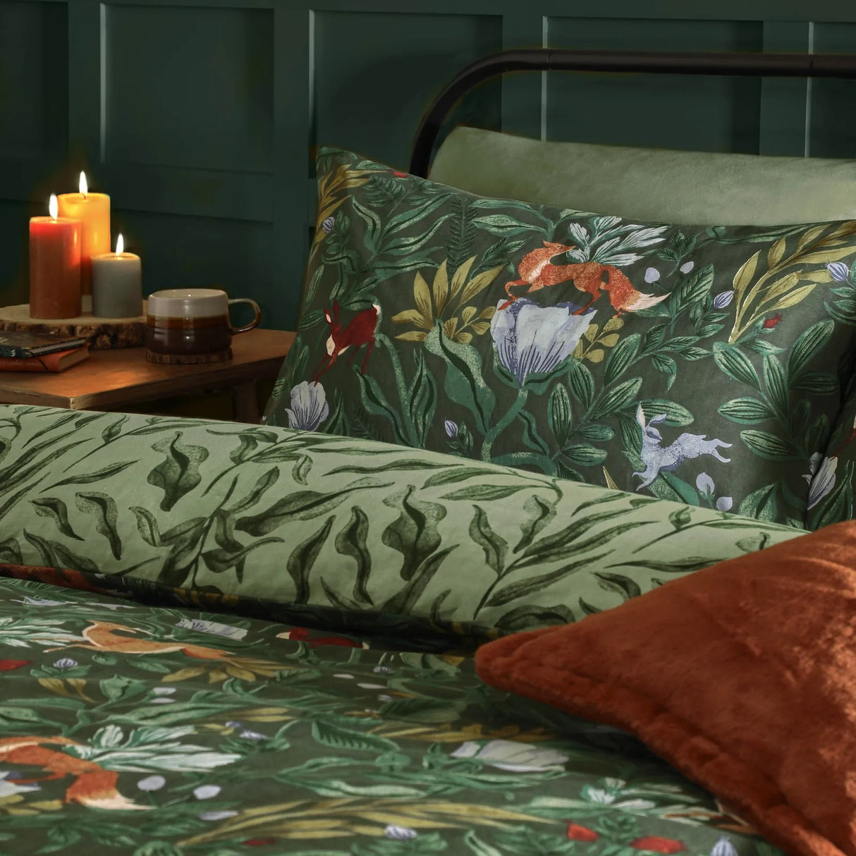 Into The Woods Printed Reversible Duvet Cover Set Forest Green - image 4
