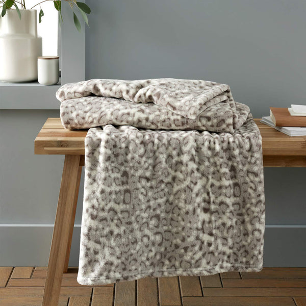 Leopard Animal Print Cosy Fleece Throw - Ideal