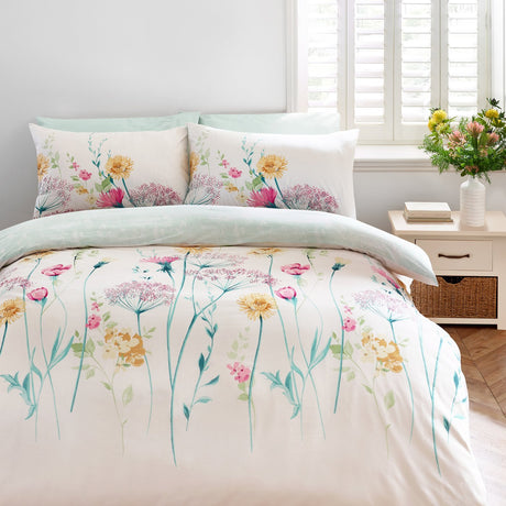 Catherine Lansfield Meadowsweet Floral Reversible Duvet Cover Set with Pillowcase Bright