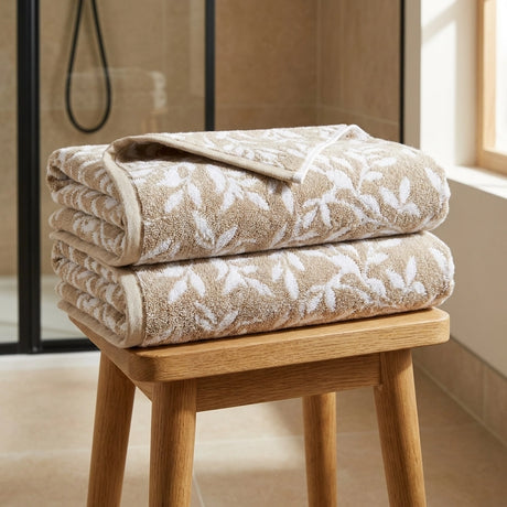 Sandringham Jacquard Leaf 550gsm Towel 9