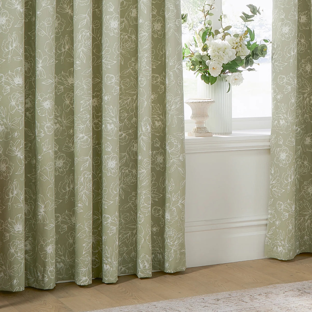 Nature Bella Floral Lined Eyelet Curtains Sage - image 4