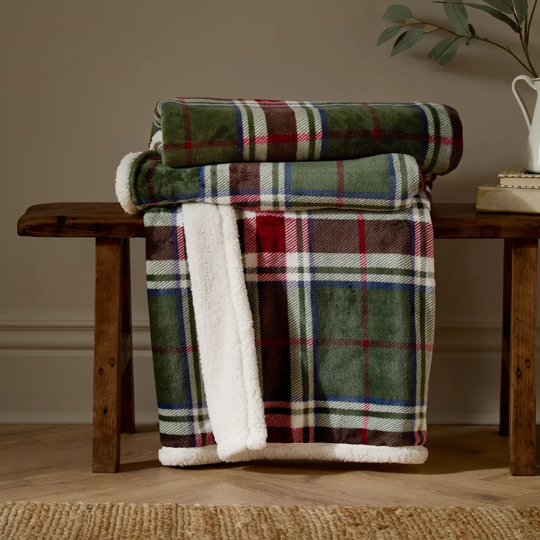 Braemar Sherpa Tartan Fleece Throw Berry/Pine 140 x 180cm