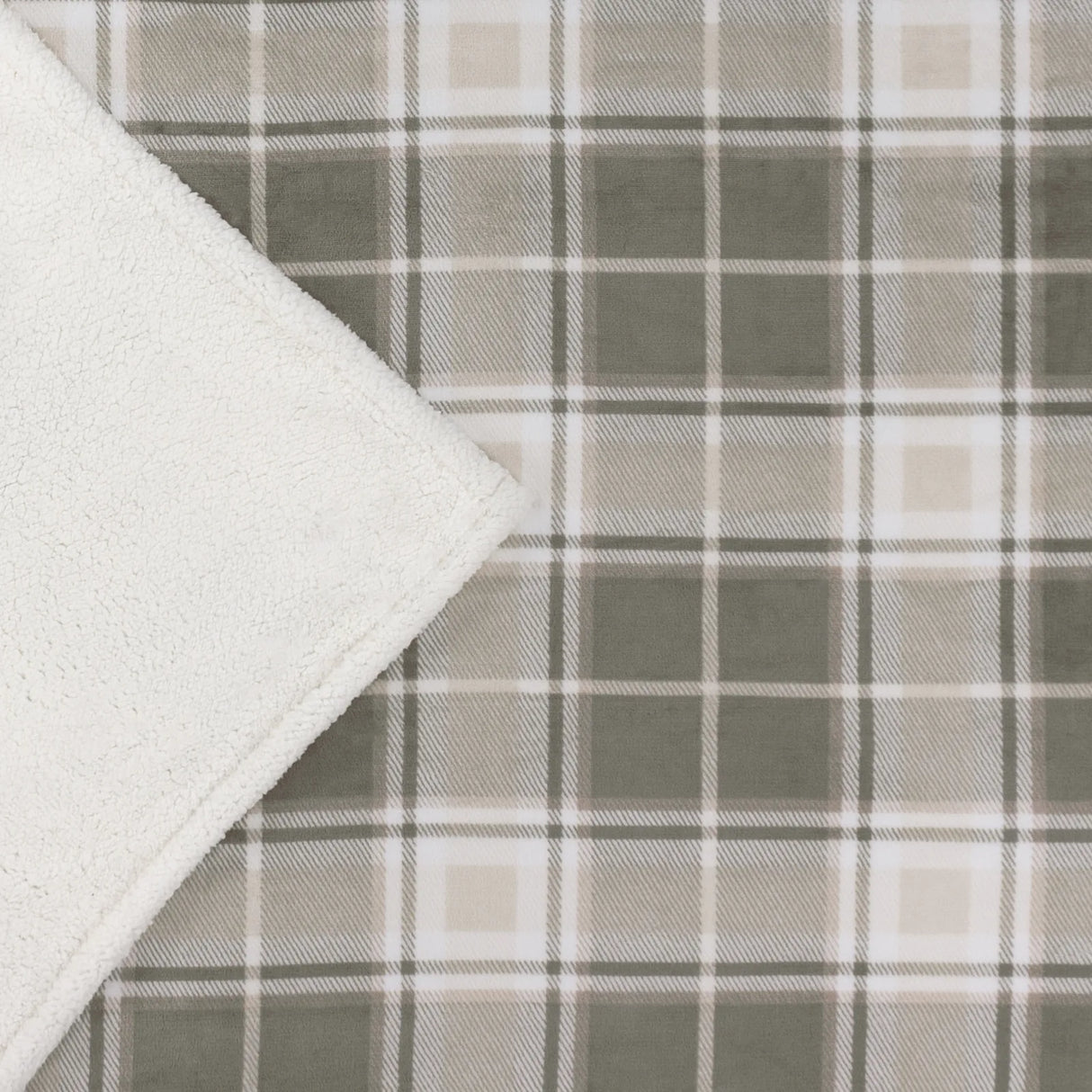 Nature Braemar Sherpa Tartan Fleece Throw Green/Natural 140 x 180cm - image 6