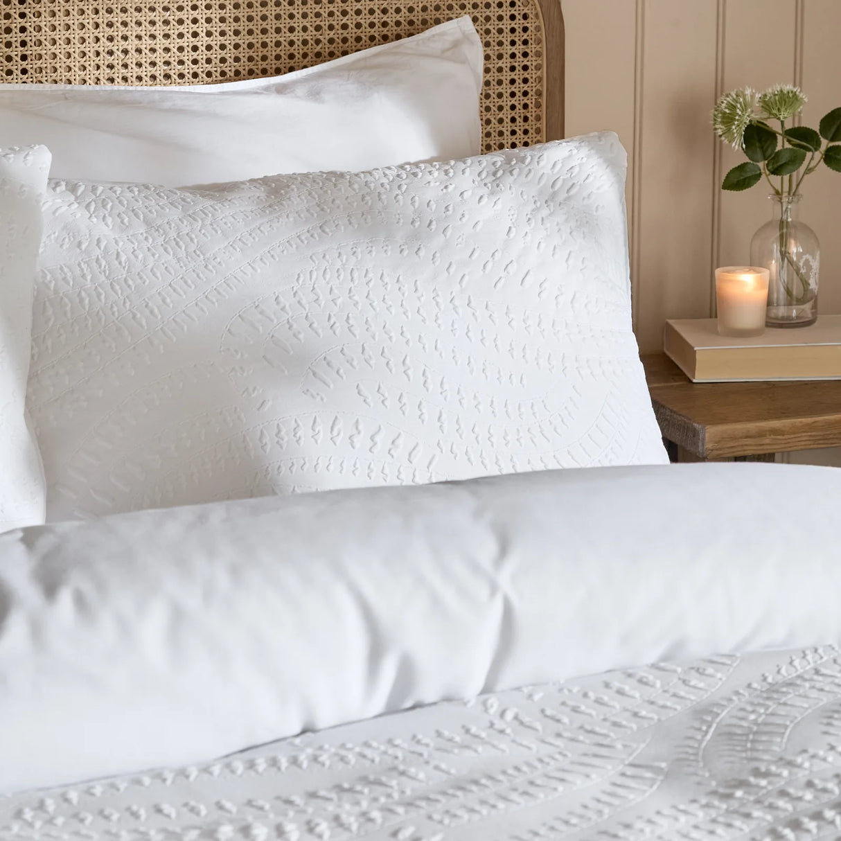 Nature Georgia Heat Pressed Duvet Cover Set White - image 3